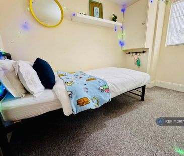 2 bedroom flat to rent - Photo 6