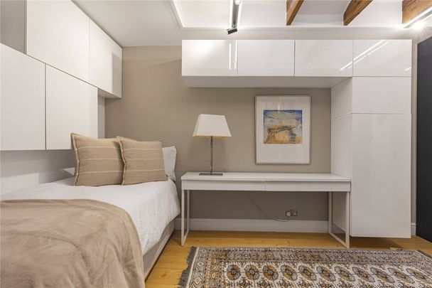 Orville Road, London, SW11 - Photo 1