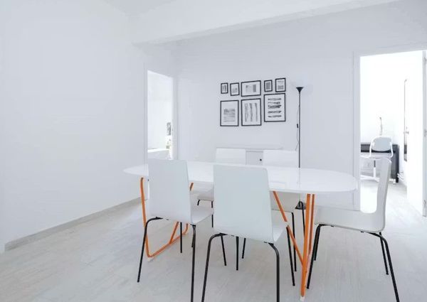 Carrer de Rosalía de Castro, Barcelona, Catalonia 08025