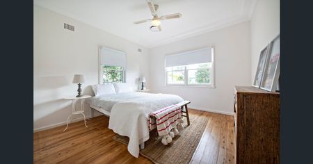 Immaculate Renovated Cottage - Photo 4