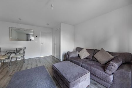 2 bedroom terraced house to rent - Photo 3