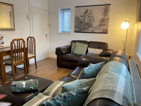 Merlin Crescent, Swansea - Photo 5