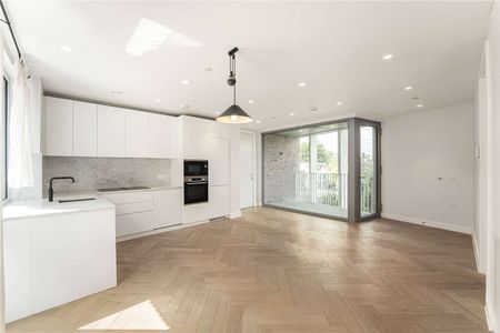 One bedroom apartment in the highly anticipated Parkhaus development. - Photo 2