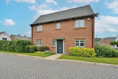 Fullers Avenue, Wd, Watford, WD25 - Photo 2