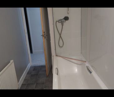 2 Bed Flat, Parkneuk Road, G43 - Photo 1