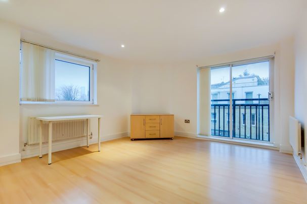Westferry Road, London, E14 3QA - Photo 1