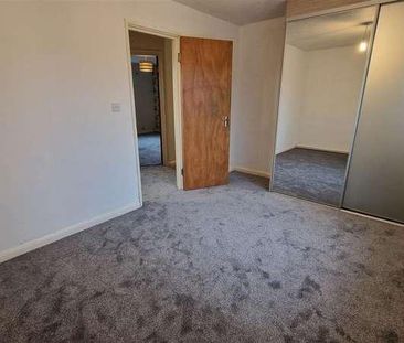 Barton Court, Kingsway, Winsford, CW7 - Photo 2