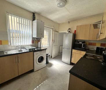 1 bedroom house of multiple occupation to rent - Photo 3