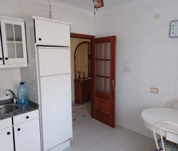 Piso de alquiler en Avenida Álvaro Cunqueiro, 38b, Foz - Photo 1