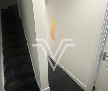 4 bedroom terraced house to rent - Photo 6