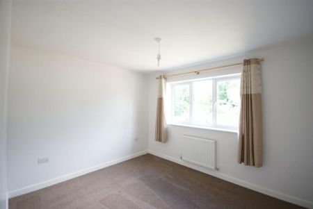 2 bedroom end of terrace house to rent - Photo 3
