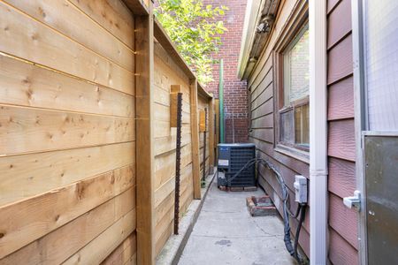 For Lease - 246 Niagara Street Unit# Main, Toronto, Ontario - Photo 4