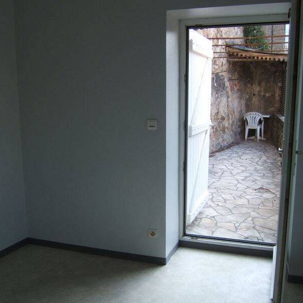 Location appartement autre 2 pièces 28 m² à Villefranche-de-Rouergue (12200) - Photo 1