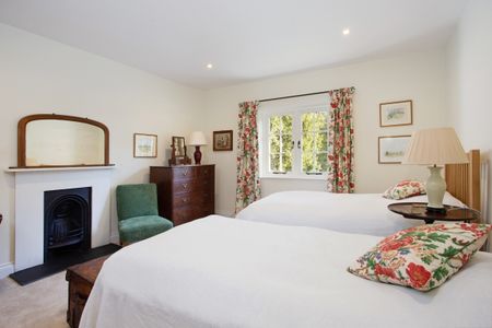 4 bedroom detached house to rent - Photo 5