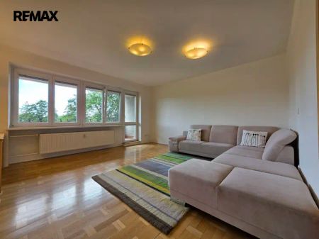 Pronájem krásného 3+kk s dvěma balkony a zahradou | Zamykalova, Olomouc – Lazce - Fotografie 3