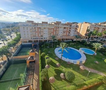 Alquiler de ático en Calle Escritora Josefina Aldecoa - Photo 5