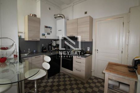 Location Appartement 4 pièces 149m² CHALON SUR SAONE 71100 - Photo 3