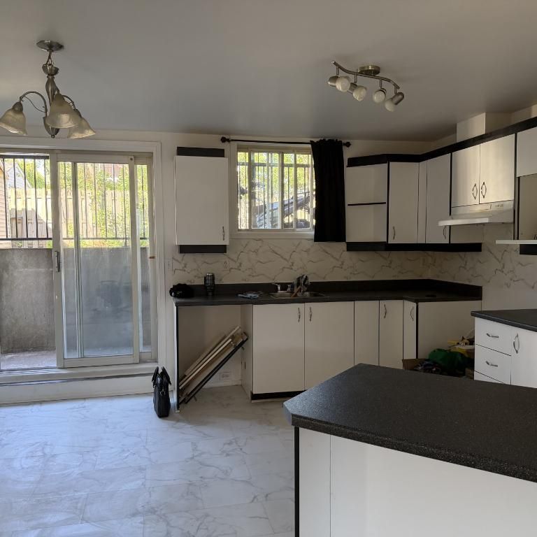 Appartement à louer à St-Hubert 4 et demie - Photo 1