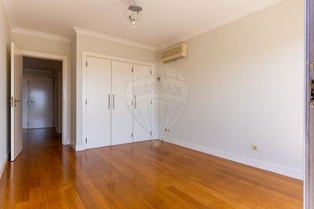 Apartamento T4 em Lisboa - Photo 3