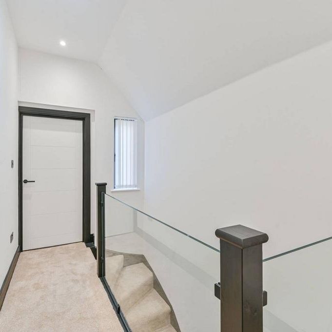 3 bedroom terraced house to rent - Photo 1