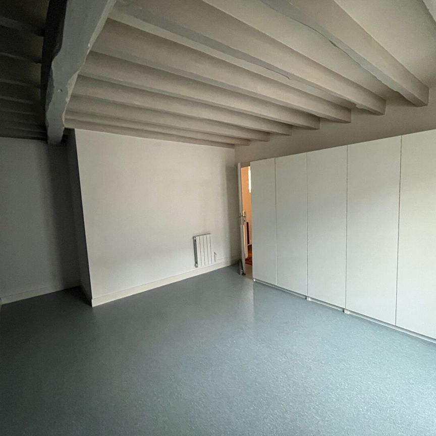 Location Appartement 3 pièces 102m² - Photo 1