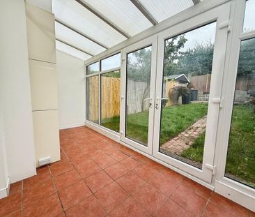 2 bedroom semi-detached house to rent - Photo 3