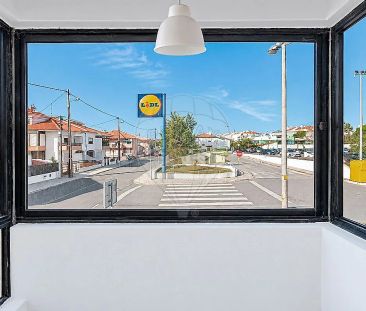 Apartment T1 in Carcavelos e Parede, Cascais - Photo 4