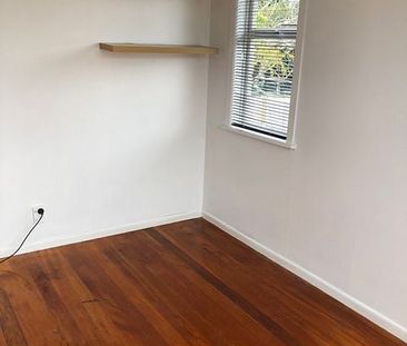 Pet friendly in Howick School zone - Photo 2