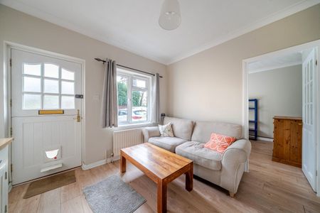 1 bedroom mews to rent - Photo 3