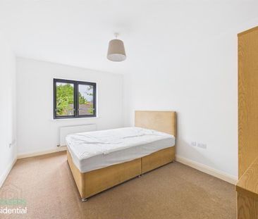 Apt 2, 228 Albertbridge Road, Belfast, BT5 4GW - Photo 3