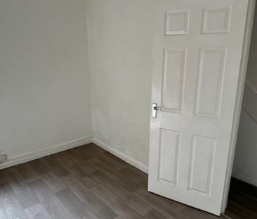 1 bedroom ground floor flat to rent - Photo 6