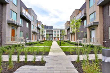 For Lease - 18 Applewood Lane Unit# 16, Toronto, Ontario - Photo 2