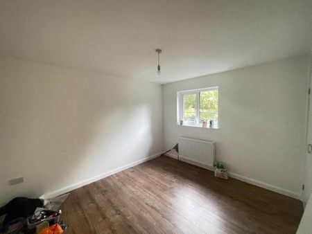 2 bedroom bungalow to rent - Photo 2