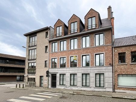 Appartement met twee slaapkamers en terras in hartje Beveren - Photo 3