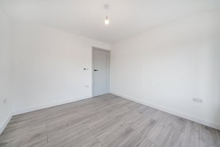 Eshan drive, Kent, London - Photo 4