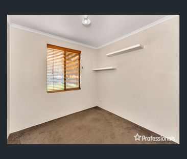 Beautiful Townhouse - COMING SOON! - Photo 4