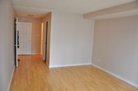 For Lease - 28 Hollywood Avenue Unit# Ph01, Toronto, Ontario - Photo 3