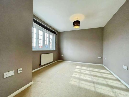 Shorts Avenue, Shortstown, MK42 - Photo 1
