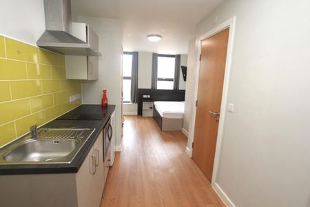 Studio to rent - Photo 3