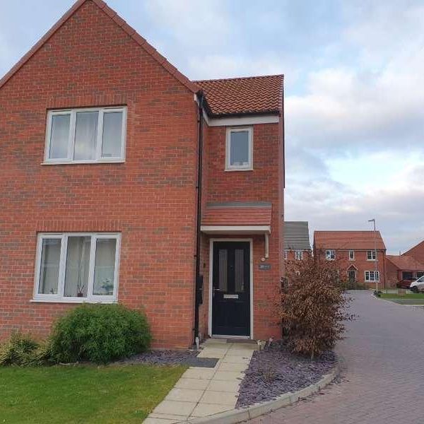 Hyde Way, Sleaford, NG34 - Photo 1