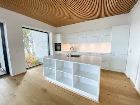 Eksklusiv 3-værelses lejlighed med altan og fantastisk udsigt - Photo 5