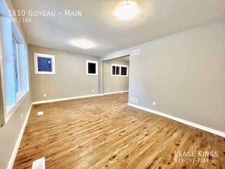 Completely Renovated 4 Bedroom 1 Bathroom Main Floor Unit - Photo 5