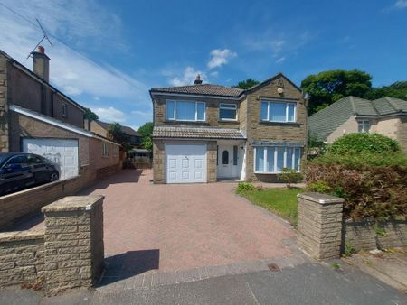 4 bedroom detached house to rent - Photo 2