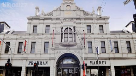 17 Macquarie Street, Melbourne - Photo 2