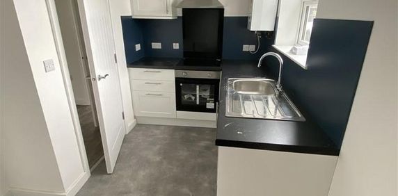 1 bedroom property to rent - Photo 2