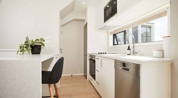 Modern Two-Bedroom Townhouse in Prime Location - Photo 1