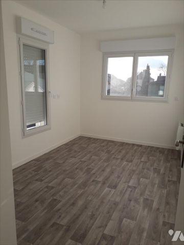 LA BRUFFIERE - Photo 3