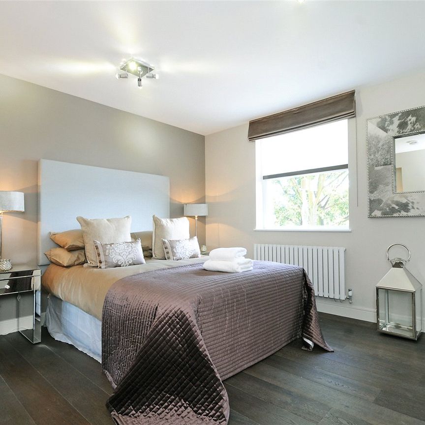 Boydell Court, St. Johns Wood Park, London, NW8 6NJ - Photo 1