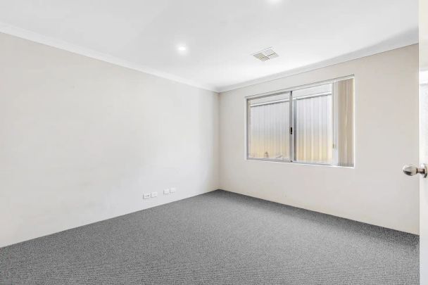 7 Hacienda Drive, Clarkson WA 6030 - Photo 1
