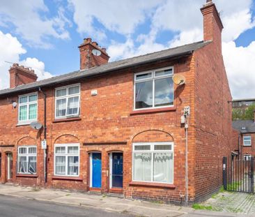 2 bedroom end of terrace house to rent - Photo 5